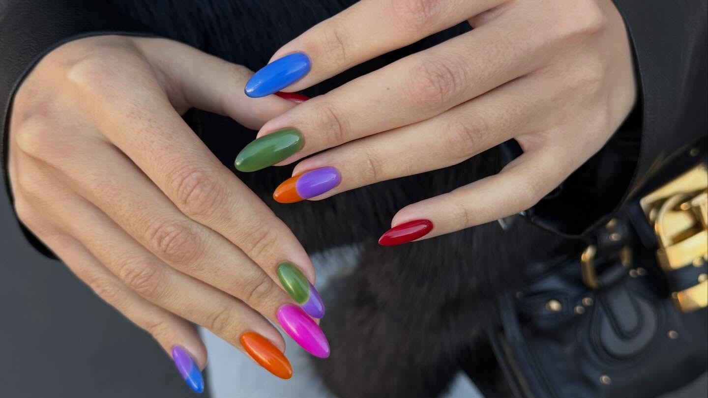 Photo of a pill box manicure from nail artist Oksana Zavora