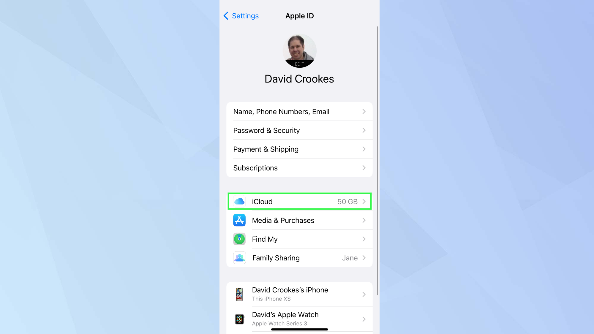 iOS Settings app with iCloud highlighted
