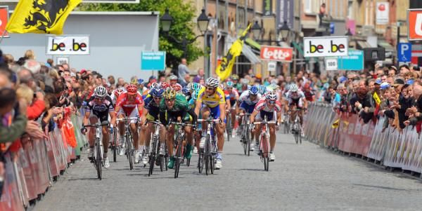 Boonen sat up when he saw Aidis Kruopis (Landbouwkrediet) come past
