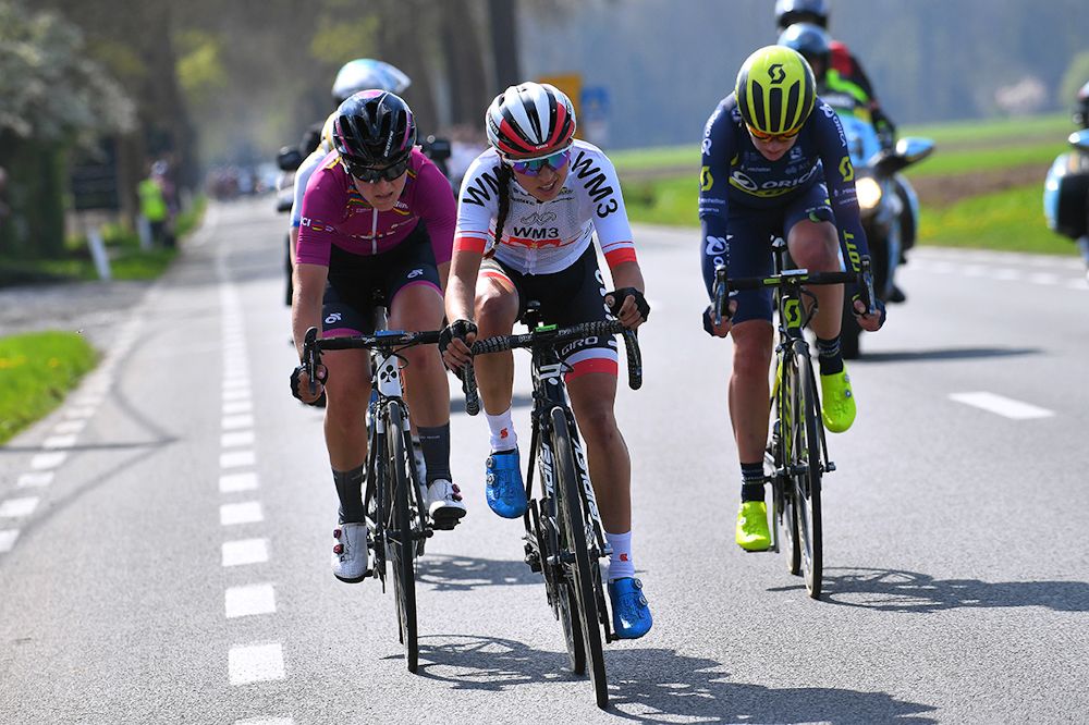 The breakaway in action during the 2017 Tour of Flanders Women