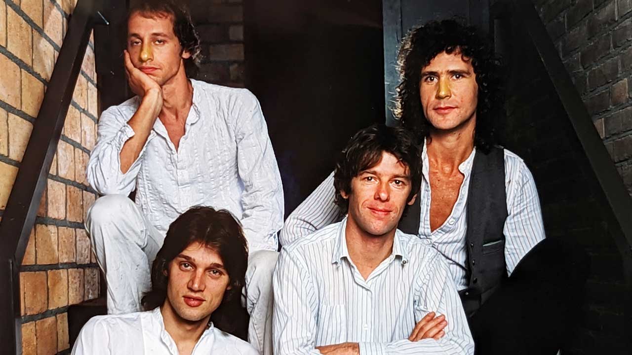 Sultans Of Swing by Dire Straits: The Story Behind The Song