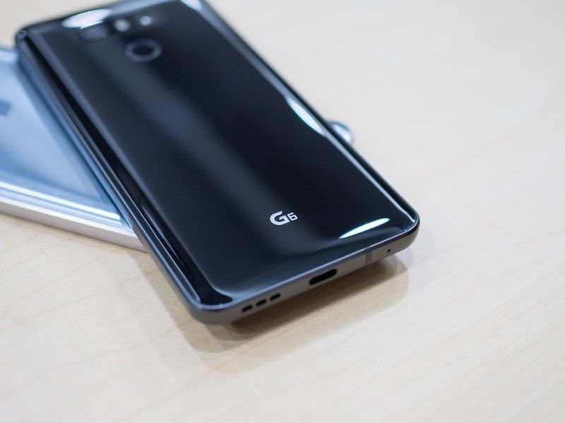 LG G6 in black