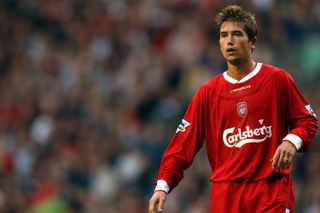 Harry Kewell playing for Liverpool against Leicester City, 2003