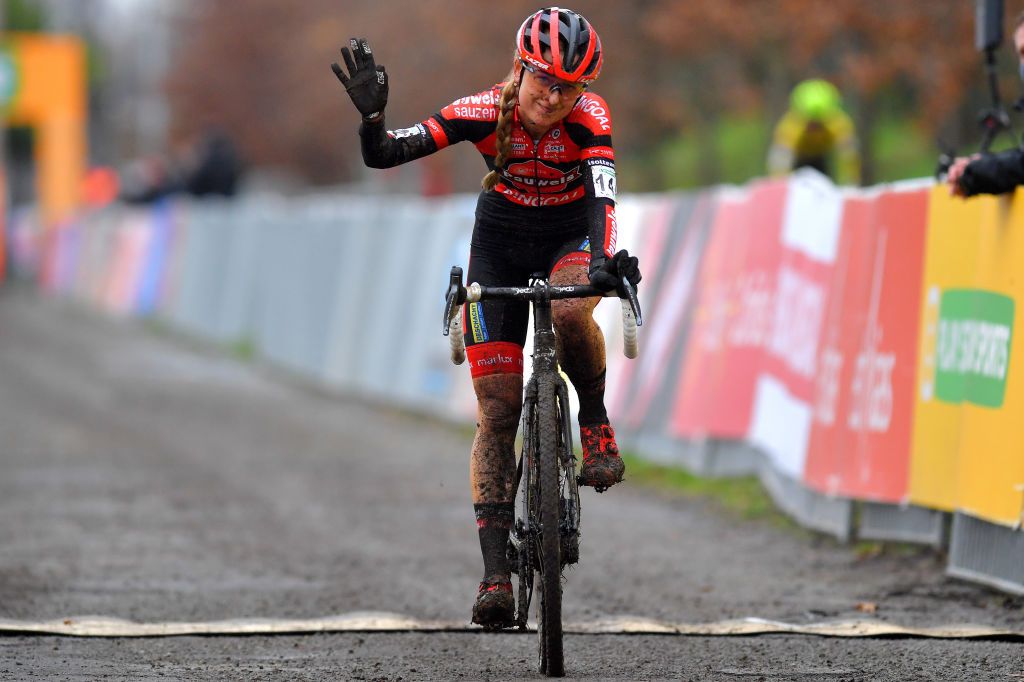 ANTWERPEN BELGIUM DECEMBER 13 Arrival Denise Betsema of The Netherland and Team Pauwels Sauzen Bingoal during the 21st Superprestige Gavere 2020 Women Elite Superprestige2021 SPGavere SuperprestigeCX on December 13 2020 in Antwerpen Belgium Photo by Luc ClaessenGetty Images