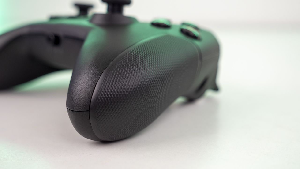 HyperX Clutch controller