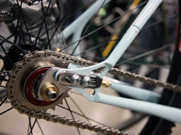 Sliding dropouts and a split seat stay allow for easy tension adjustments on chain or belt-driven singlespeed setups.