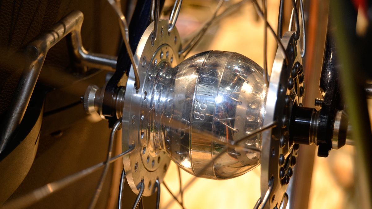 So that the spare spokes could be used on either wheel, Victore made up this super-large flange front hub to make the spoke lengths equal to the rear