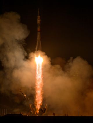 Blast Off! Expedition 39 Launches