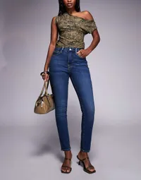 Good American Good Legs Skinny Jeans