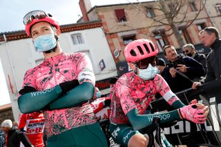 SAINTSAUVEURDEMONTAGUT FRANCE MARCH 10 LR Owain Doull of United Kingdom and Simon Carr of United Kingdom and Team EF Education Easypost prior to the 80th Paris Nice 2022 Stage 5 a 189km stage from SaintJustSaintRambert to SaintSauveurdeMontagut on ParisNice WorldTour March 10 2022 in SaintSauveurdeMontagut France Photo by Bas CzerwinskiGetty Images