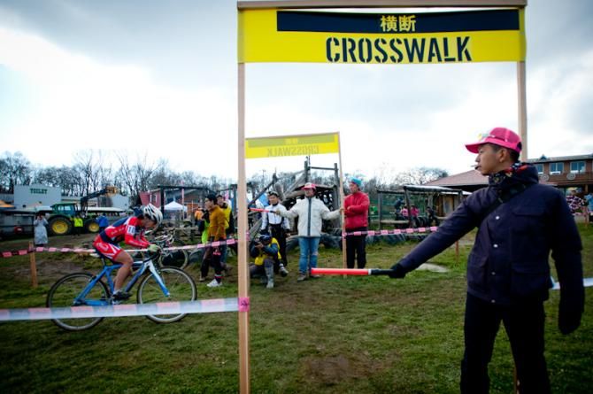 Japanese national cyclo-cross champion Sakiko Miyauchi (Club Viento) finished in second place