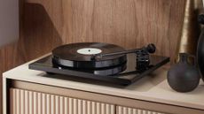 Goldring GR3 turntable