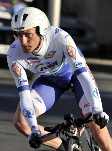 J&eacute;r&ocirc;me Coppel (Saur - Sojasun) speeds to the time trial victory.