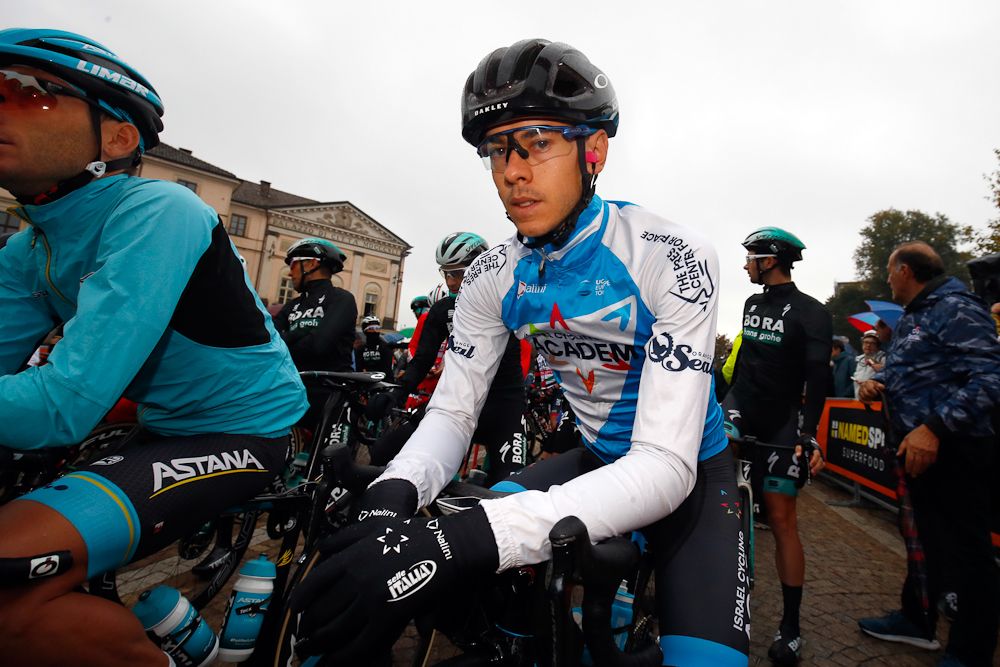 Matteo Badilatti bundled up for Gran Piemonte