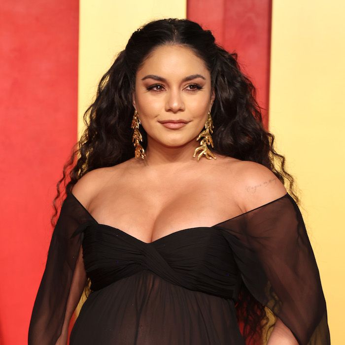 missing-image تم إبراز توهج الحمل الخاص بفانيسا هادجنز خلال حفل توزيع جوائز الأوسكار مع هذا المنتج