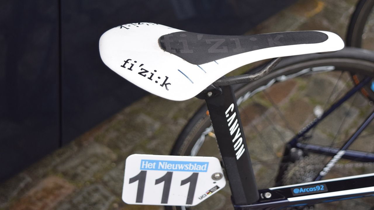 Jorge Arcas (Movistar) customises his Fizik saddle to reduce any movement on the saddle