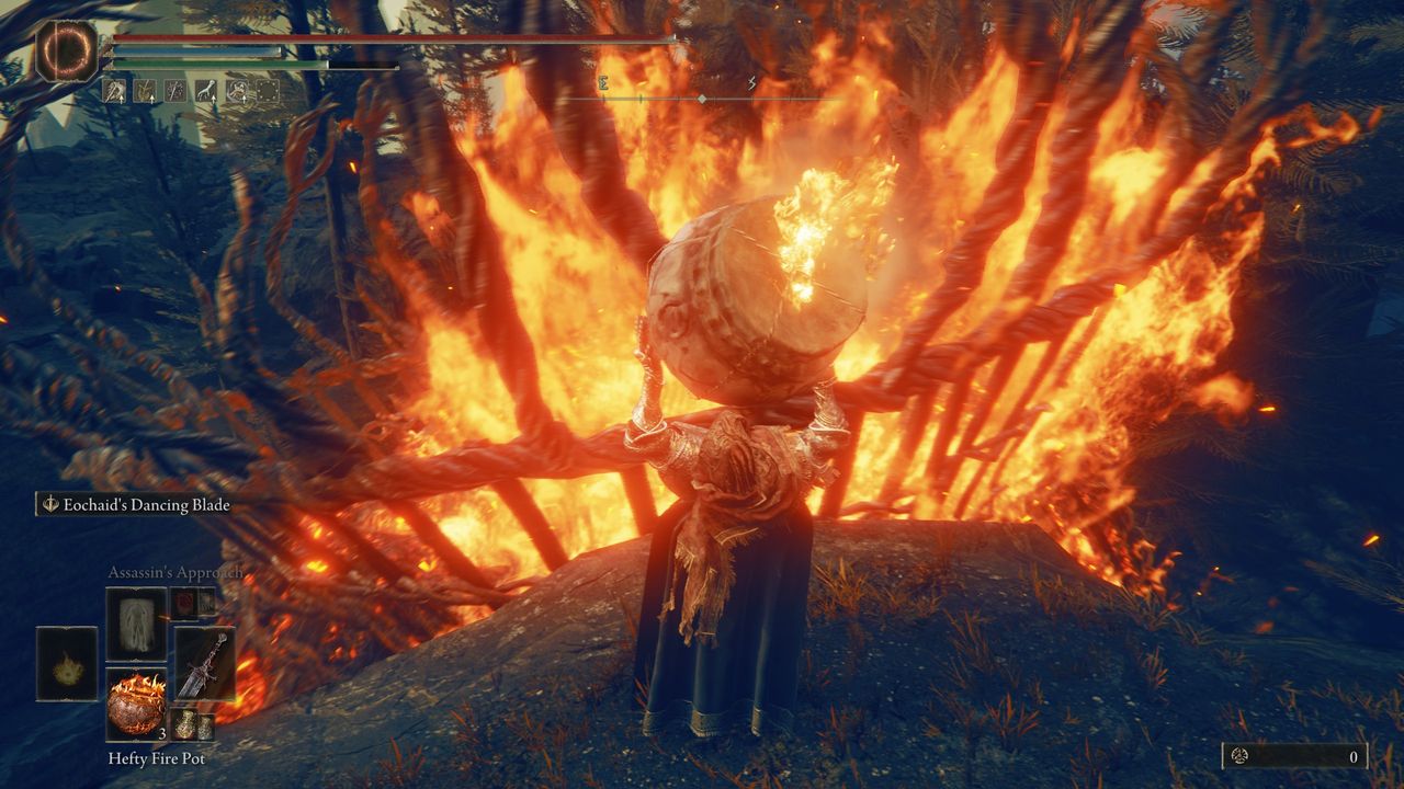 Elden Ring Furnace Golem - Throwing a pot into the head
