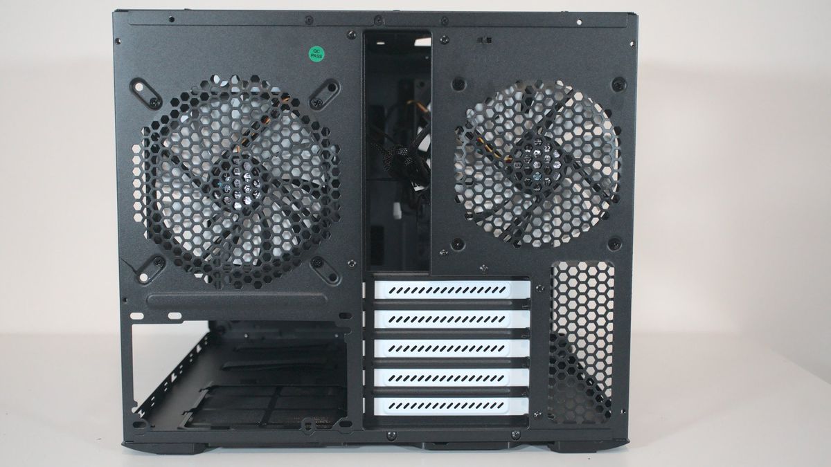 Fractal Design Node 804