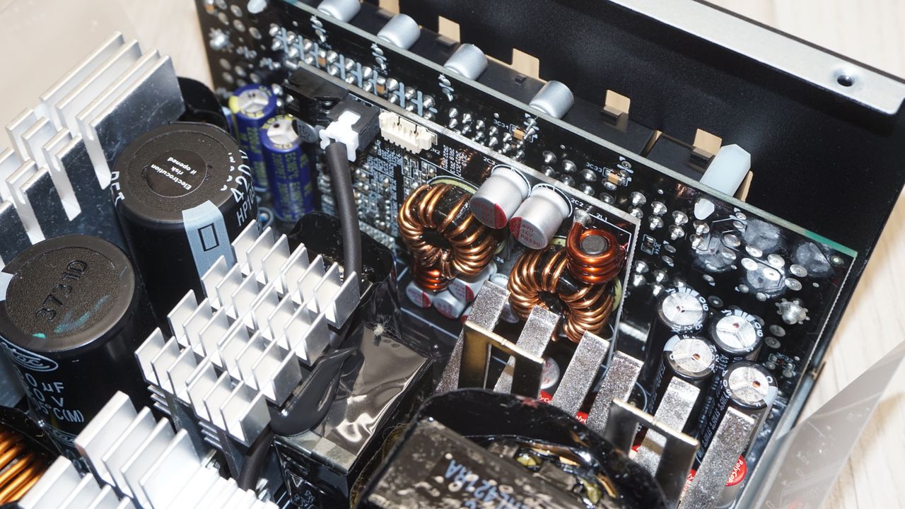 SilverStone DA750R Gold PSU