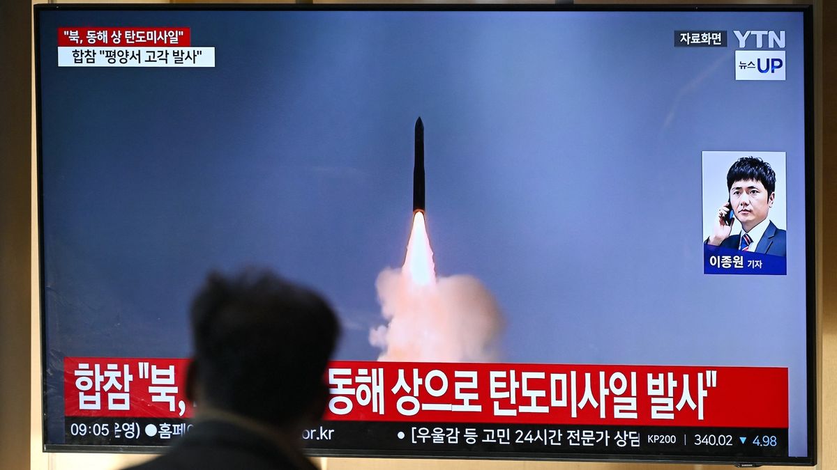 North Korea launches intercontinental ballistic missile to area, reaches document altitude