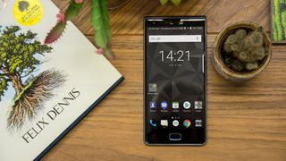 BlackBerry Motion smartphone screen