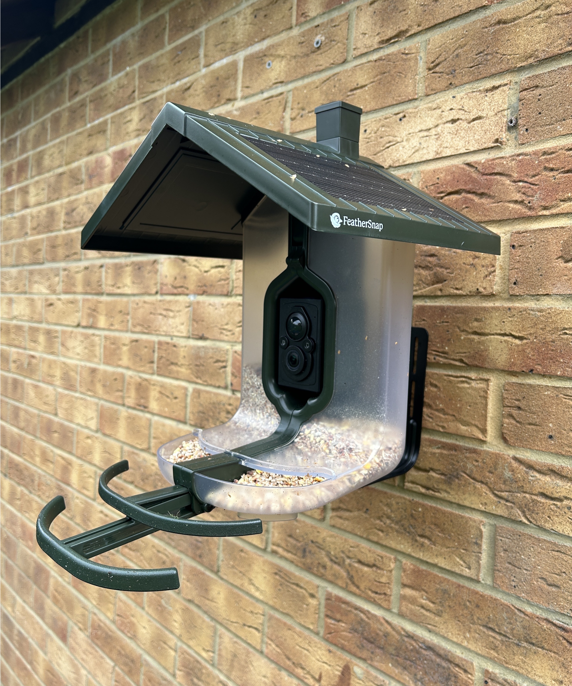 FeatherSnap smart bird feeder