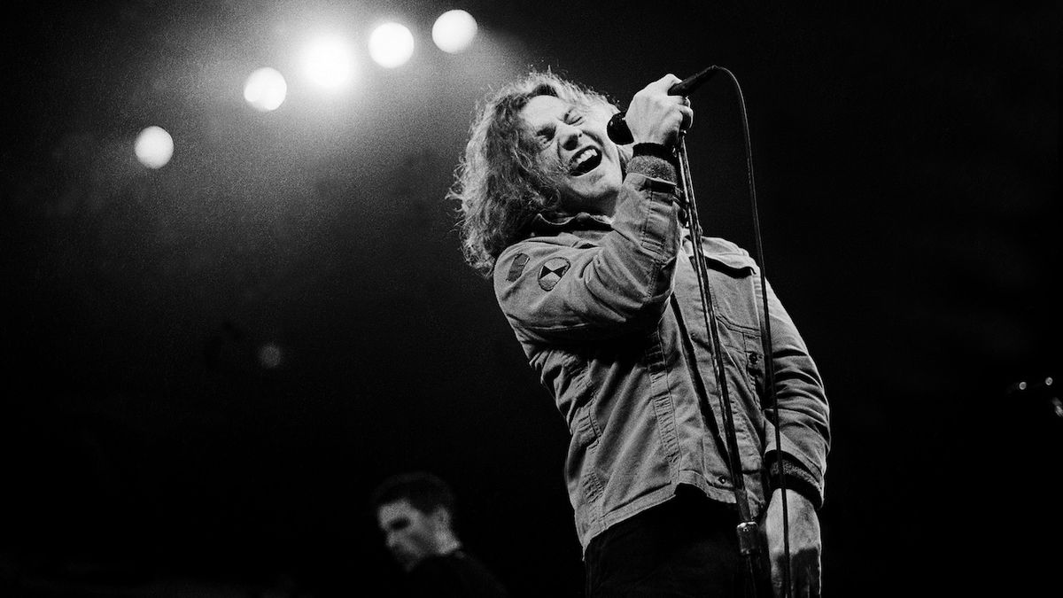 Eddie Vedder performing live in 1994