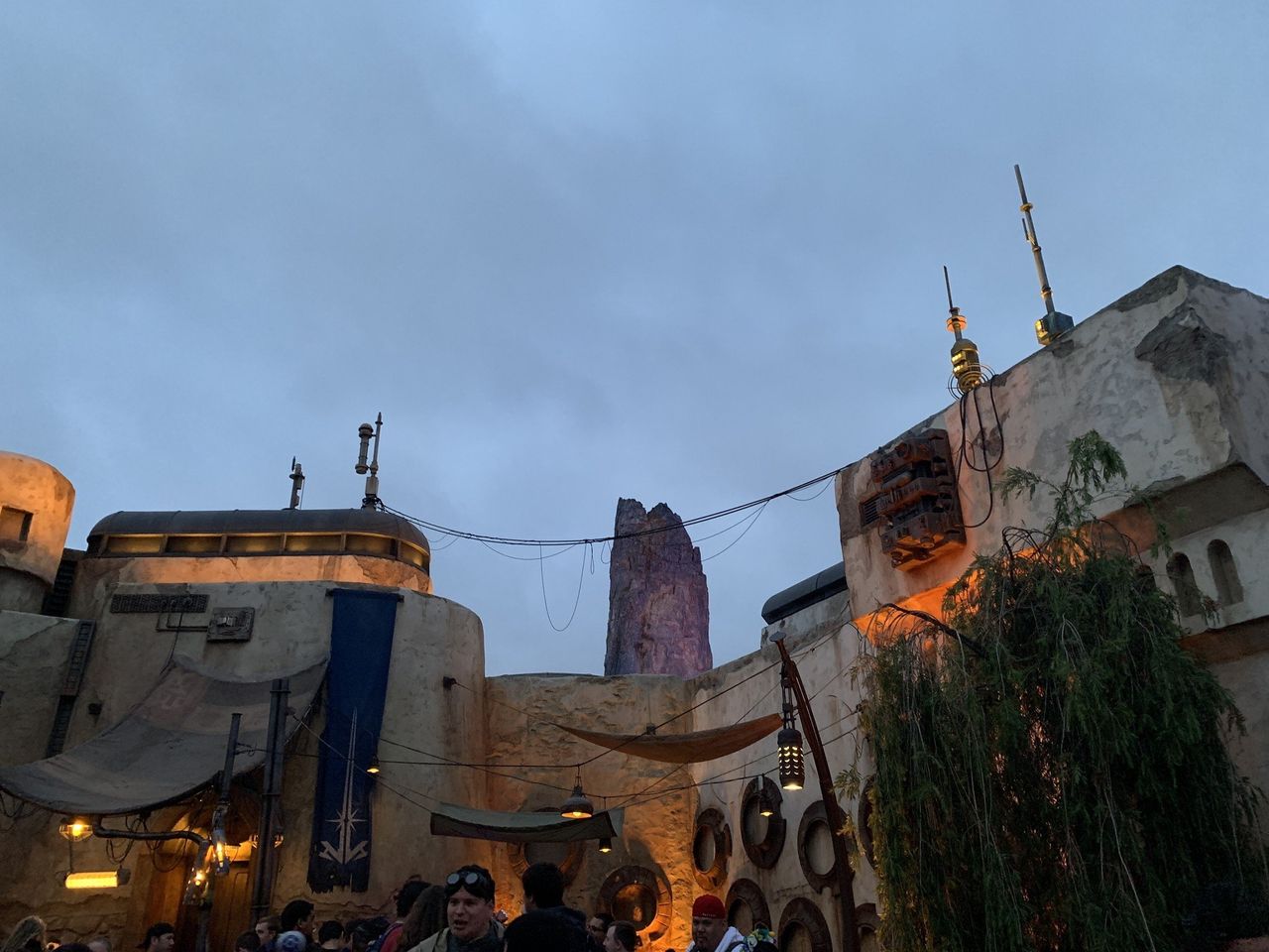 Savi's Workshop exterior