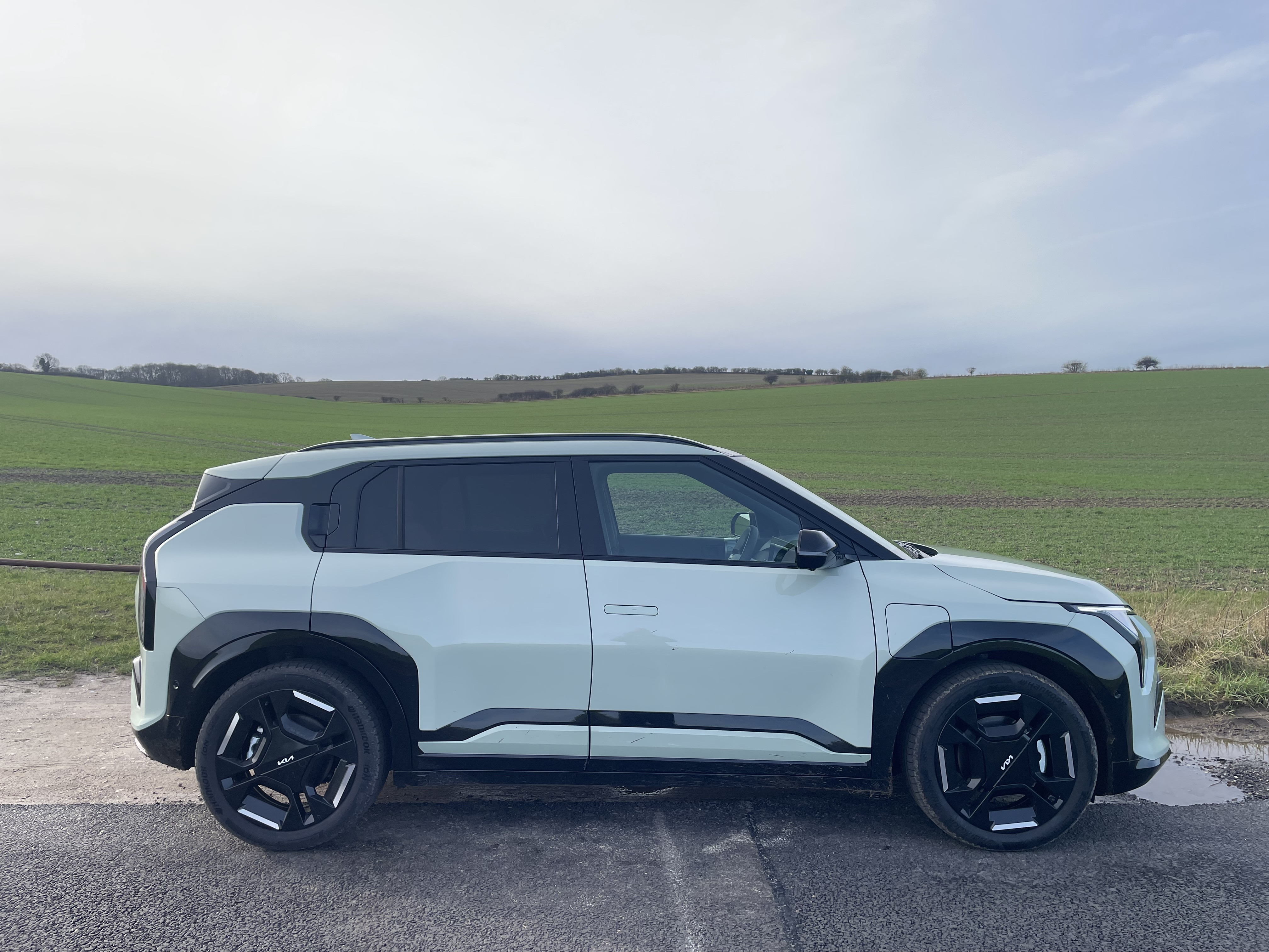 The new Kia EV3