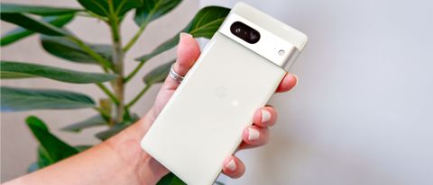 Pixel 7 Review: Slightly Better Phone, Same $599 Price - CNET