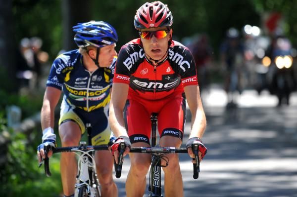 Michael Sch&auml;r (BMC) and Lieuwe Westra (Vacansoleil-DCM) off the front in the lead.