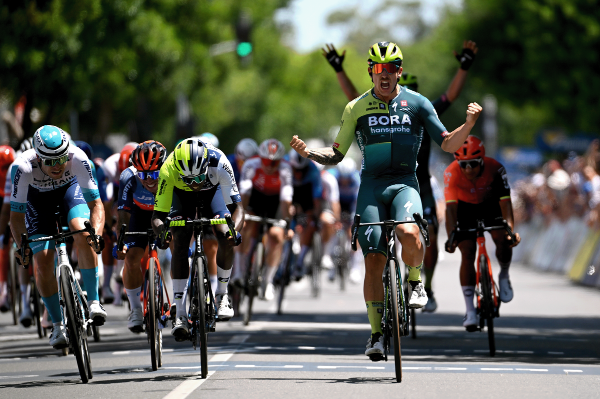 Bauhaus watches on as Welsford pips him to the line on Stage 1