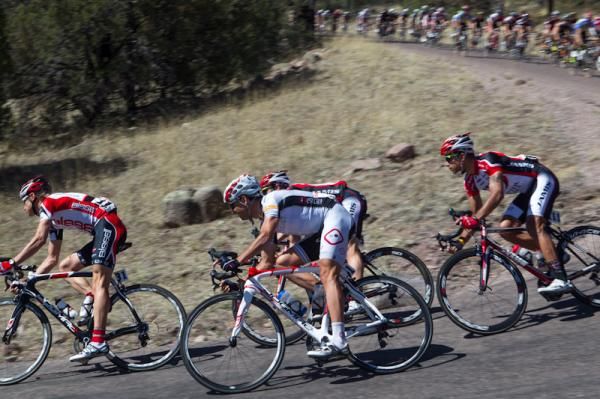 The field descends the Sapillo.
