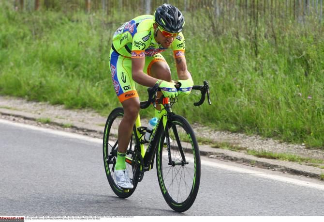 Matteo Rabottini (Neri Sottoli-Yellow Fluo) tried a brave lone chase