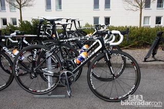 Rabobank riders will mostly use Giant's new Defy Advanced SL frames at Paris-Roubaix for their softer ride, more stable handling, and greater tire clearance relative to their usual TCR Advanced SL machines. Team leader Lars Boom, however, will again use his TCX Advanced SL 'cross bike.