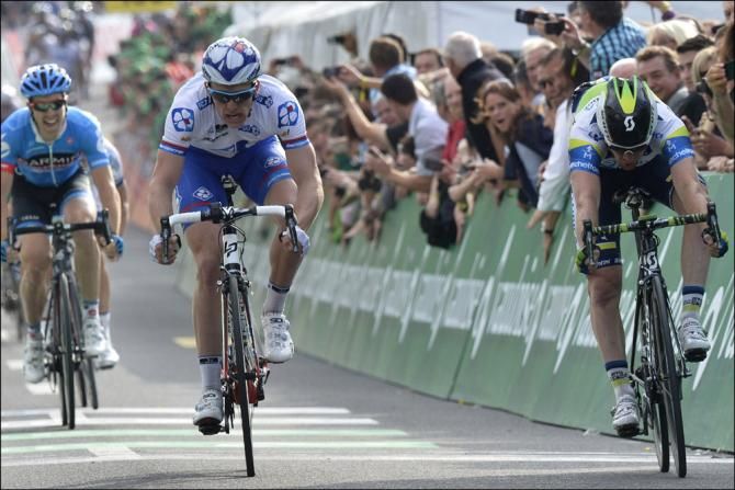 Arnaud Demare (FDJ) took a narrow victory over Matt Goss (Orica GreenEdge) while Tyler Farrar (Garmin-Sharp) rounded out the top three