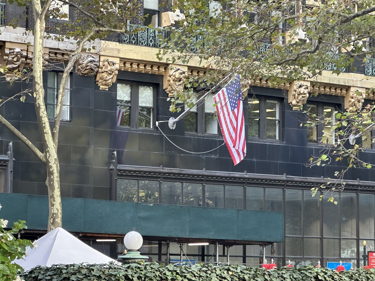 iphone 14 pro max zoom flag 5x