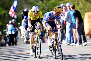 Wout van Aert struggles to stay with Remco Evenepoel