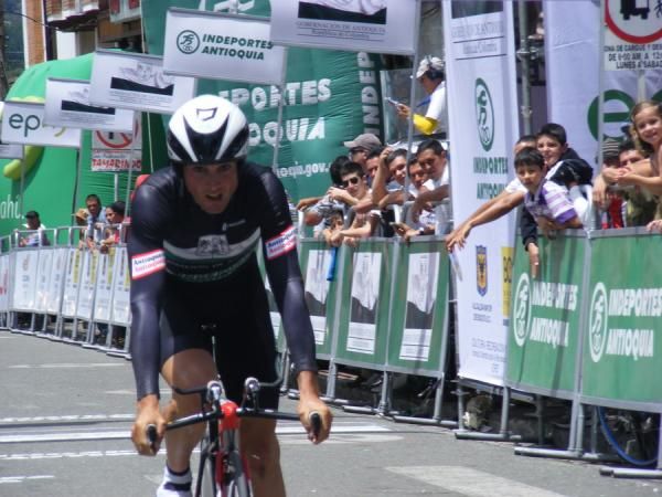 Sevilla crosses the finish line