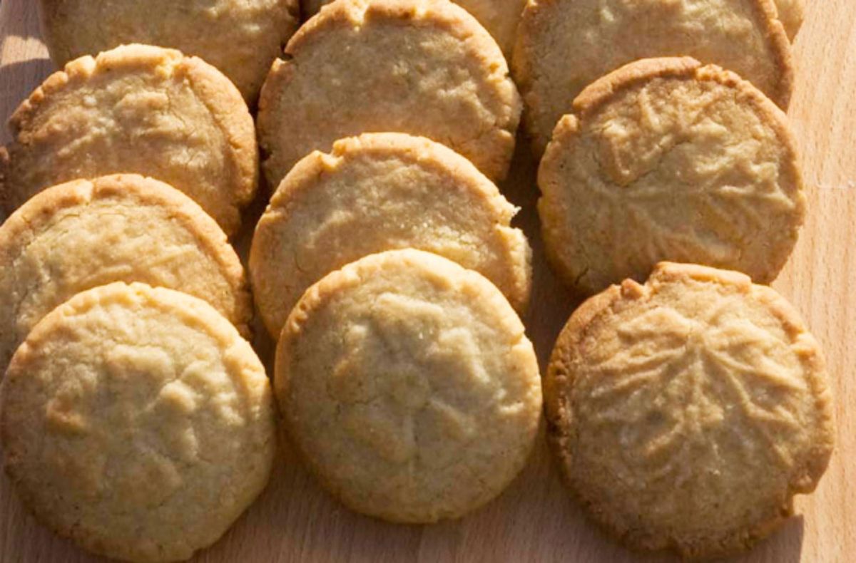 Hairy Bikers cardamom cookies Baking Recipes GoodtoKnow