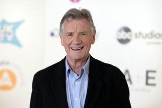 Michael Palin had all his scenes cut from You've Got Mail when the film had to edited down