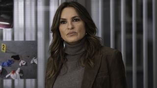 Olivia Benson looking at her squad in Law & Order: SVU Season 27x13