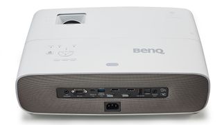 BenQ W2700 build