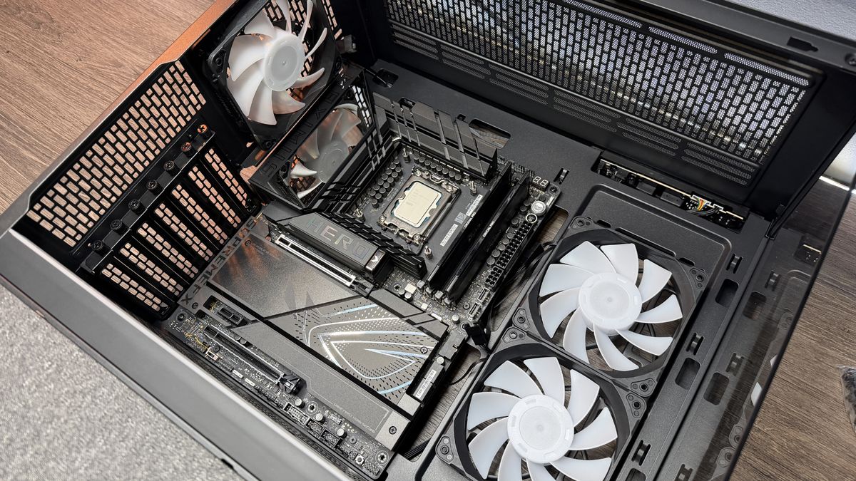 The Phanteks XT View Matrix case on a table.