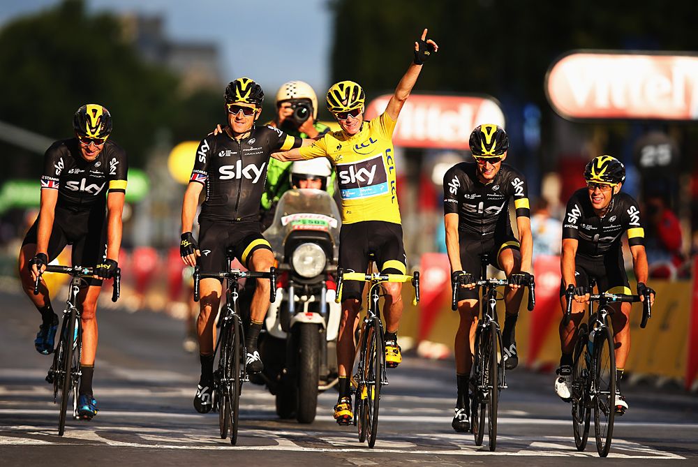Chris Froome celebrates his Tour de France victory