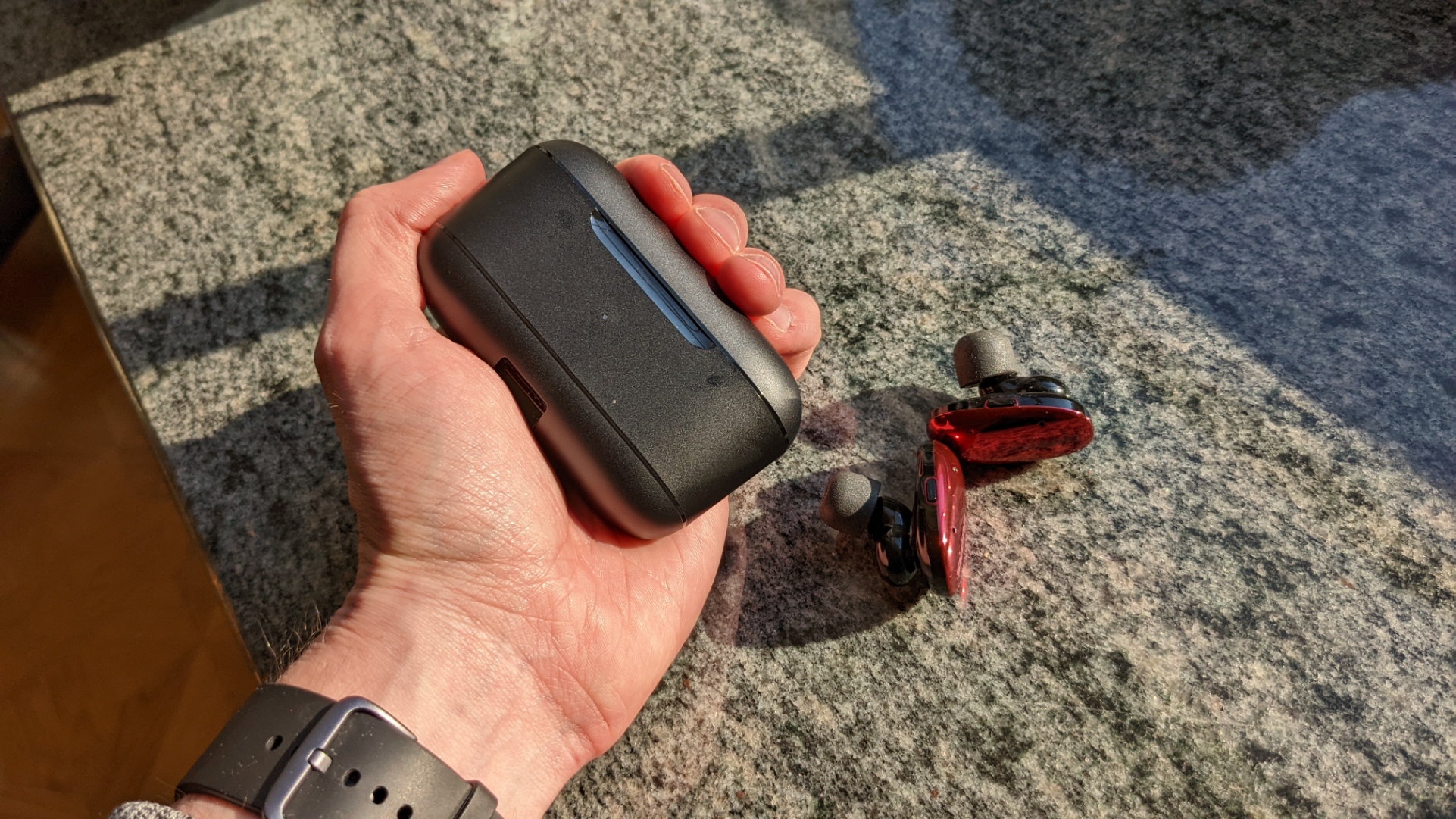 Shure Aonic Free