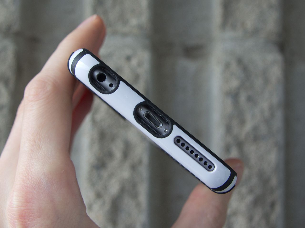 Bottom of Speck CandyShell Grip case for the iPhone 6s