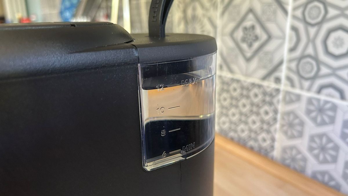 Keurig K-Mini Mate coffee maker on kitchen counter