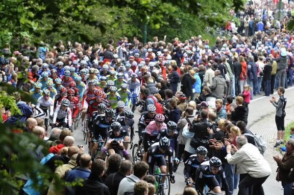 Huge crowds turned out to watch the Giro in the Netherlands.