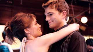 Amanda Peet and Ashton Kutcher dancing togehther in 'A Lot Like Love'